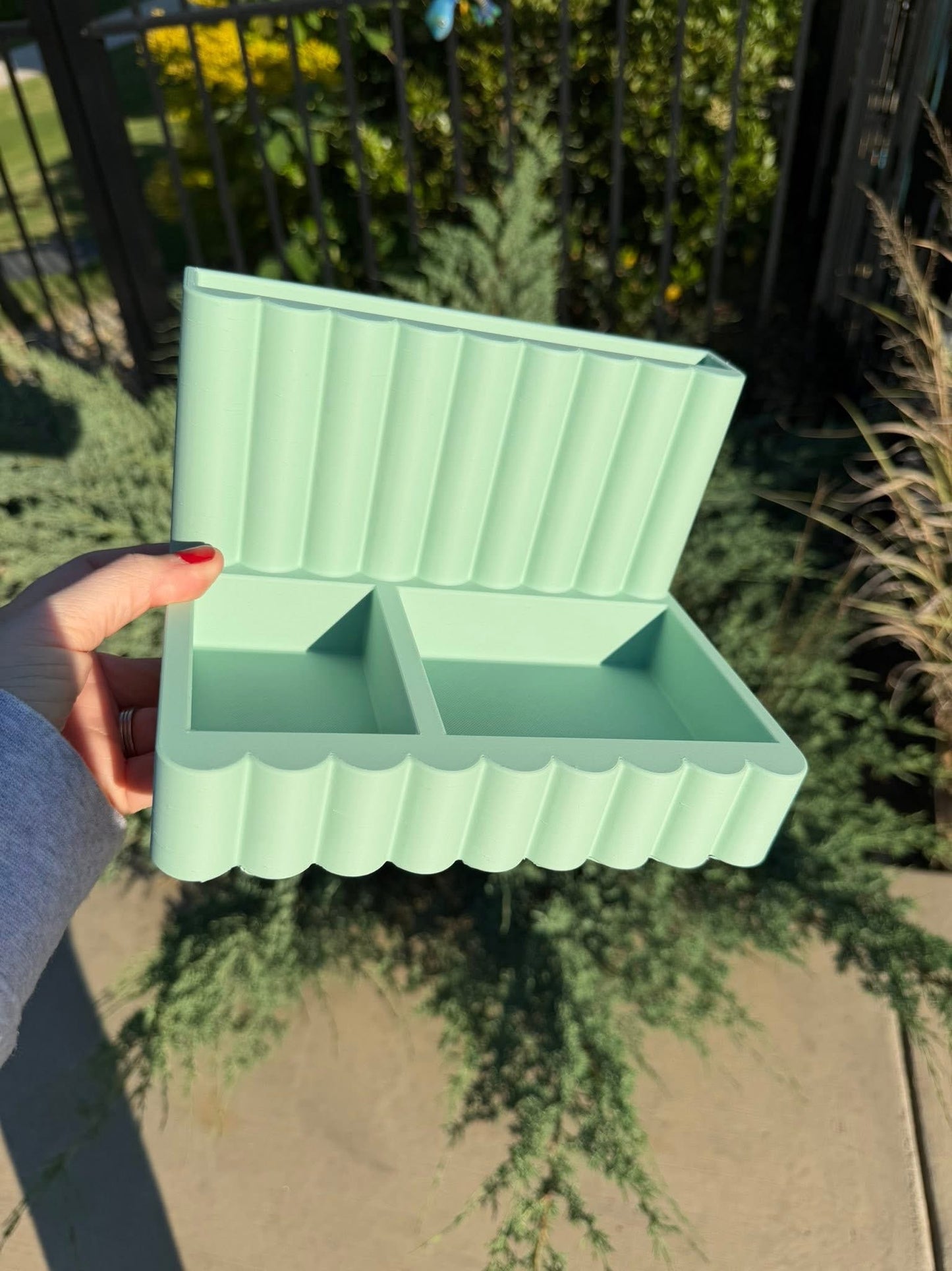 3D Printed eReader Bedside Organizer & Slanted Ereader Reading StandK