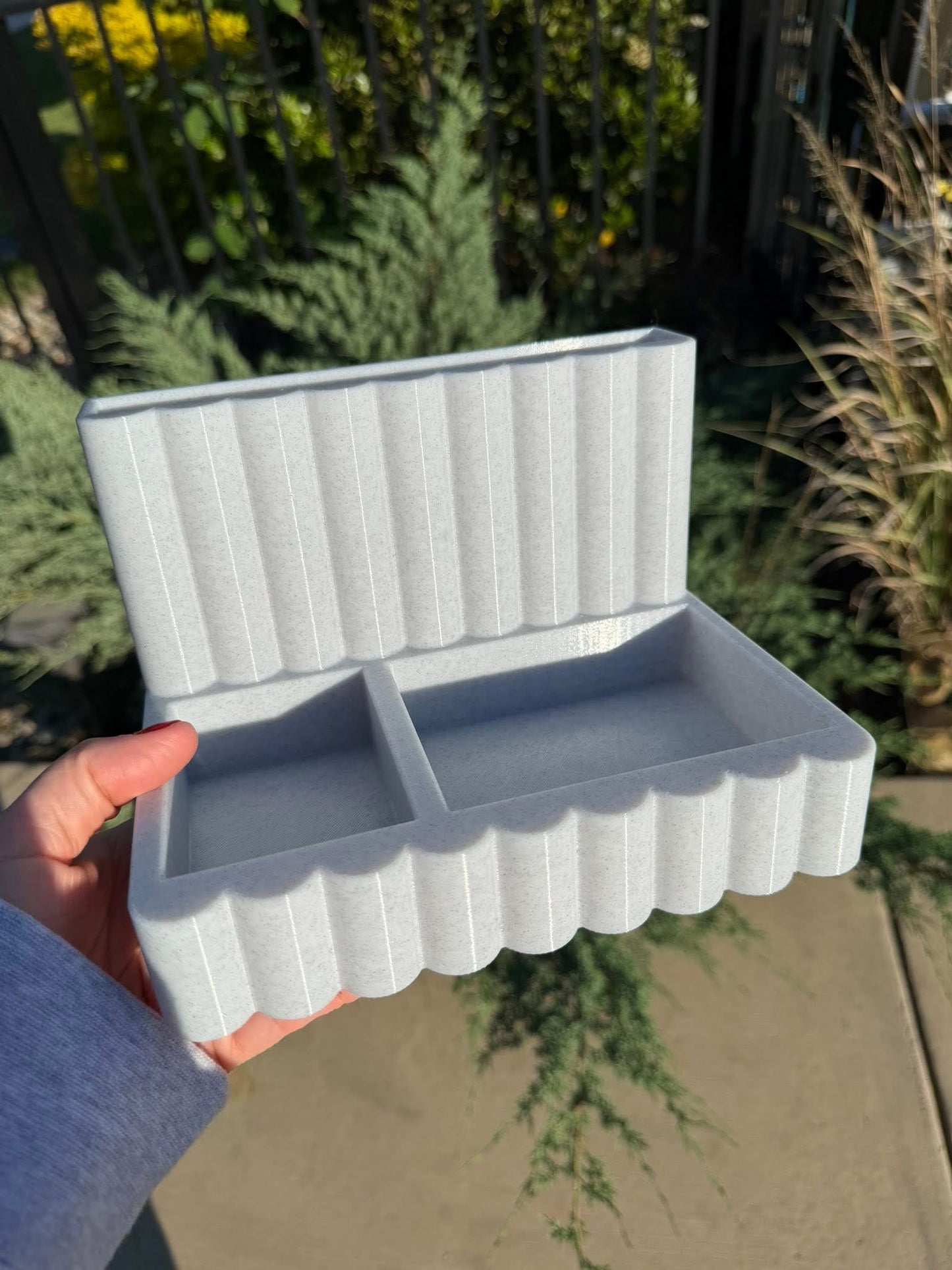 3D Printed eReader Bedside Organizer & Slanted Ereader Reading StandK