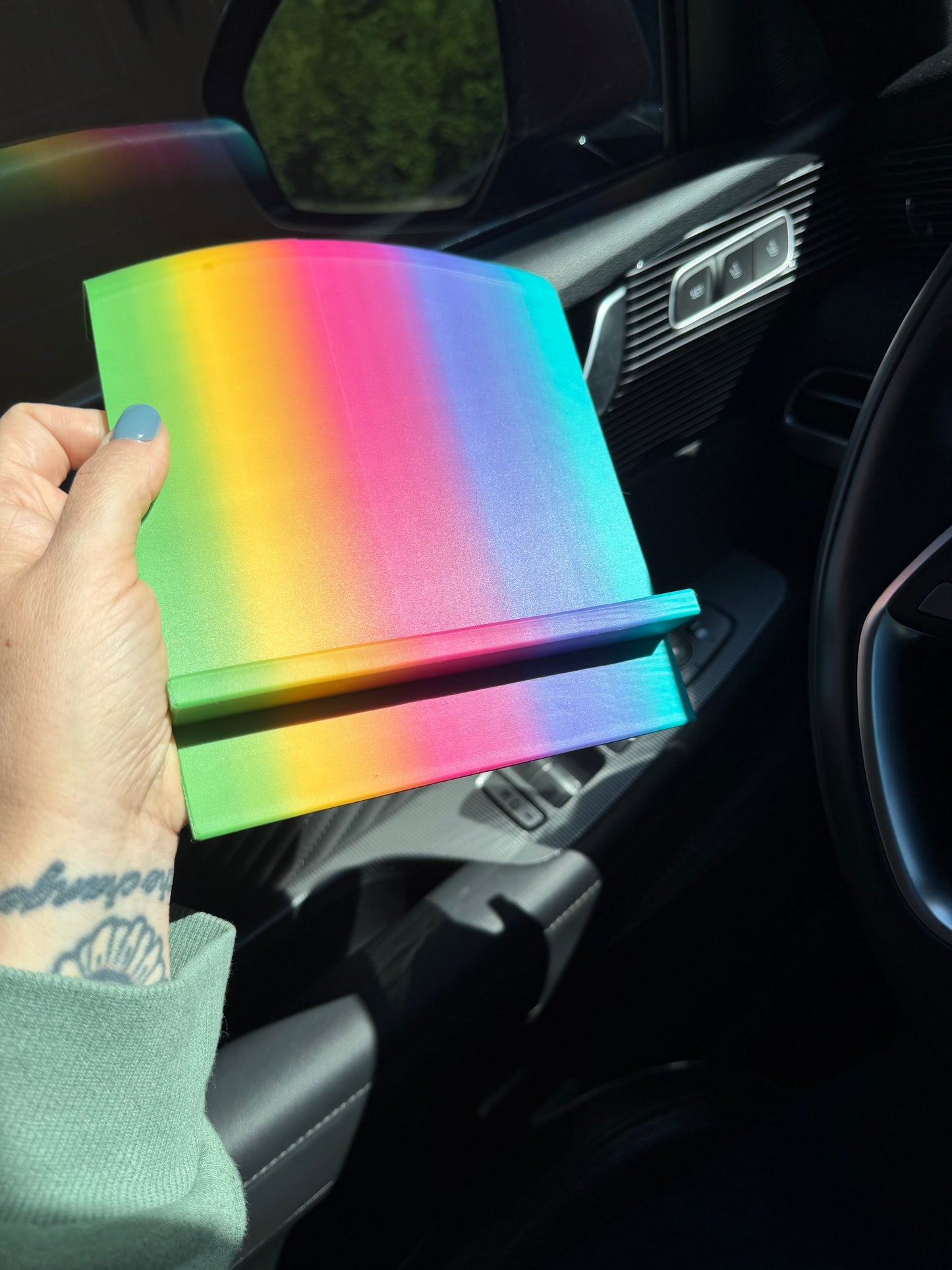 Steering Wheel E-Reader & Tablet Holder